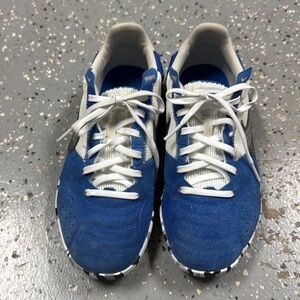 NIKE Big Kids Streetgato England Indoor Soccer Shoes Sz 5 preowned